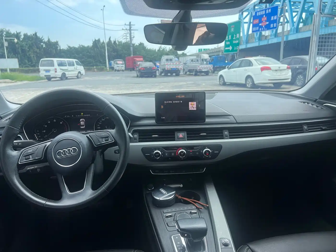 Photo 6 - Audi A4L