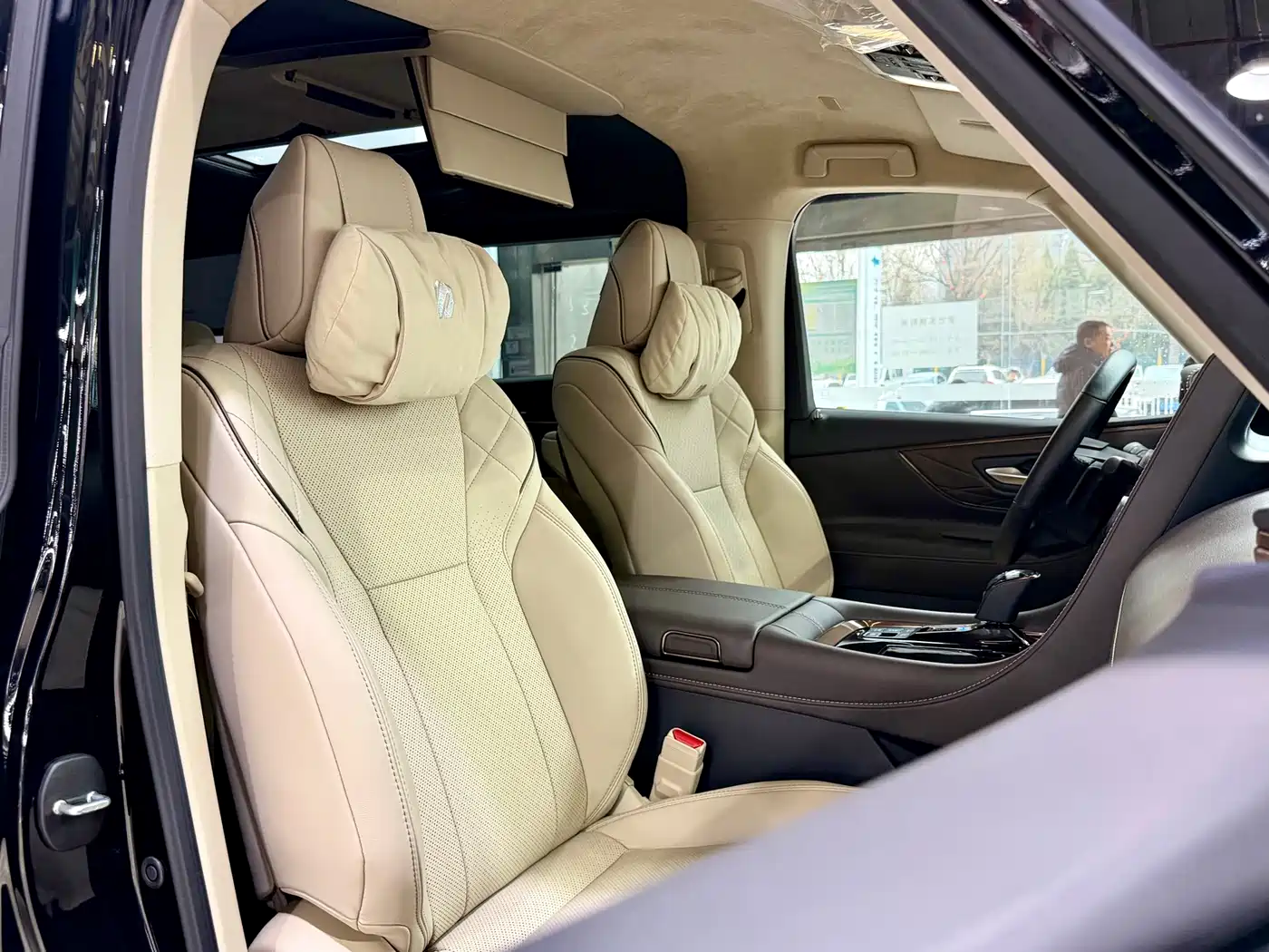 Toyota Alphard 2025 Hybrid 2.5L Prestige Gold Edition фото 24