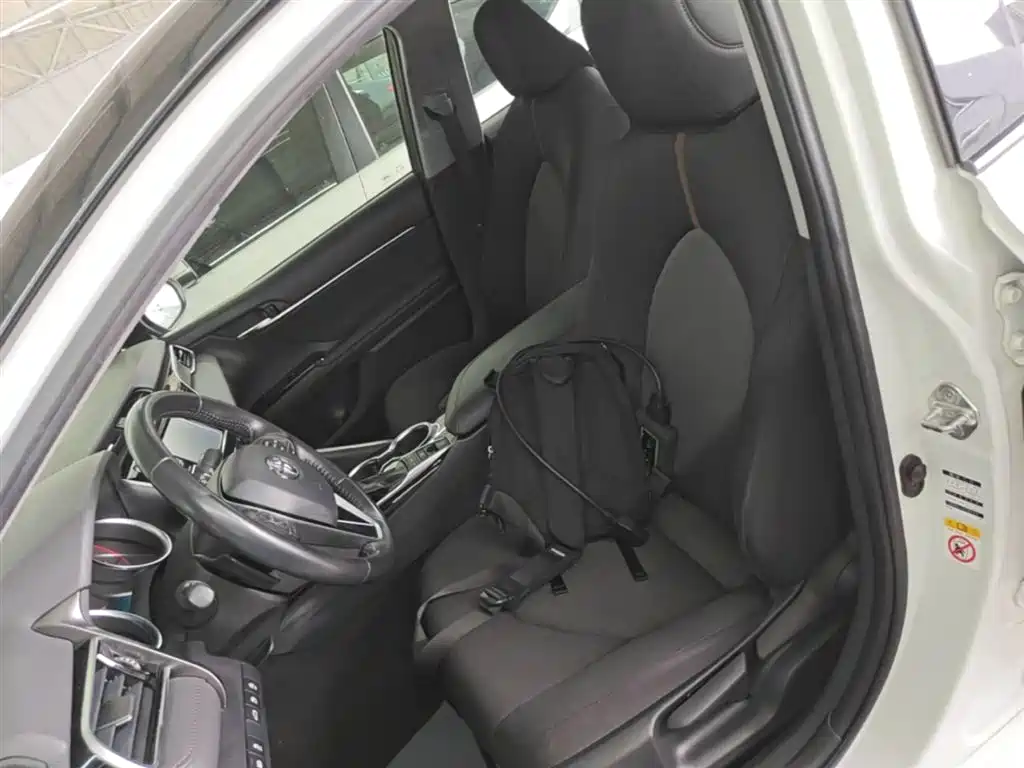 Toyota Camry 2018 2.0S Sport Edition фото 15