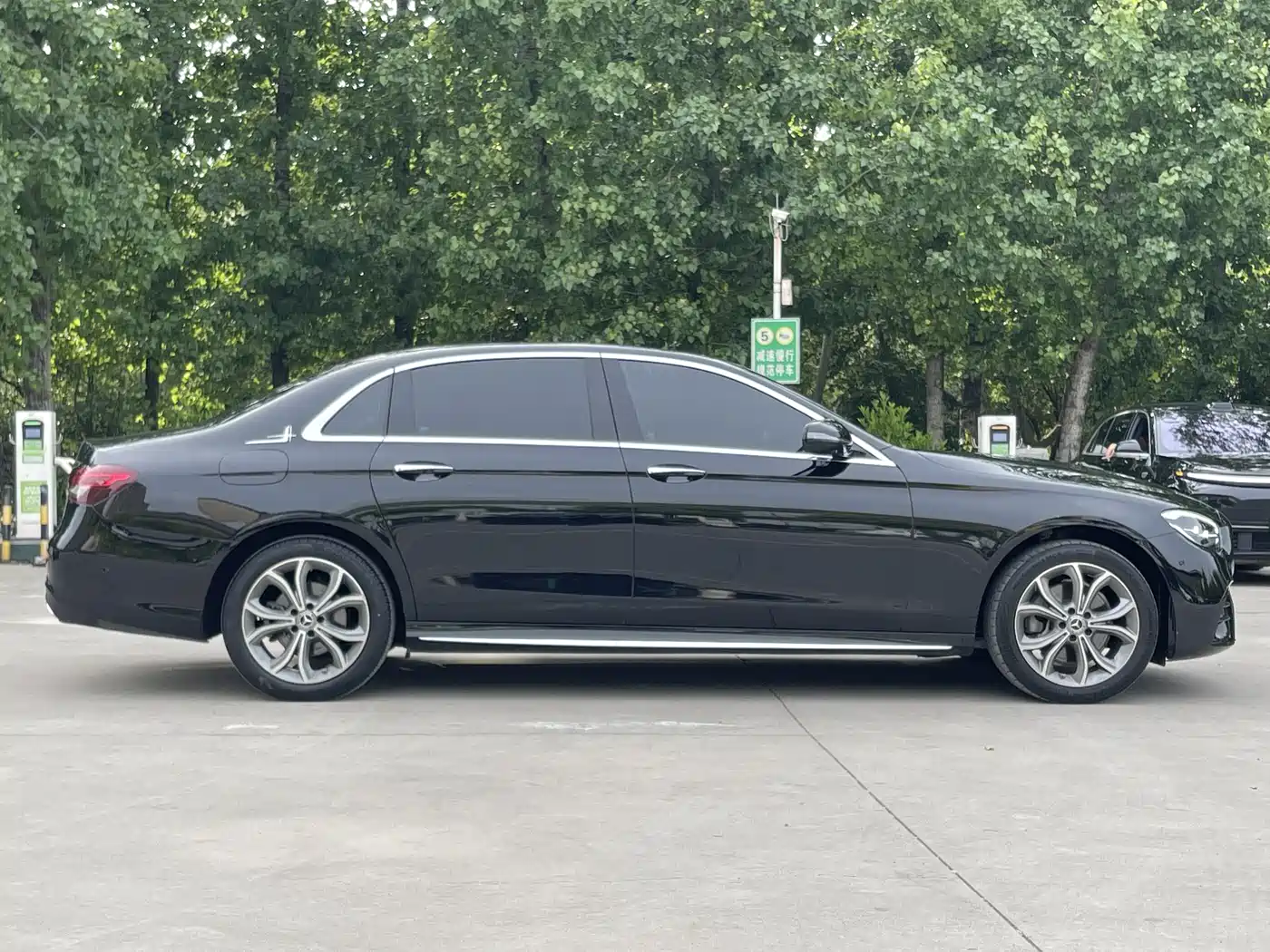 Mercedes-Benz E-Class 2022 Second Facelift E 300 L Sport Luxury фото 18