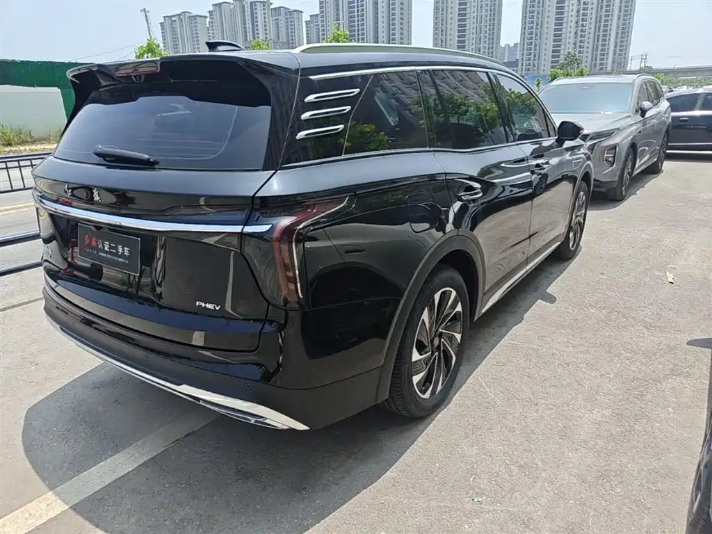 Hongqi HS7 PHEV 2024 2.0T PHEV 4WD Flagship Edition 6-seater фото 7