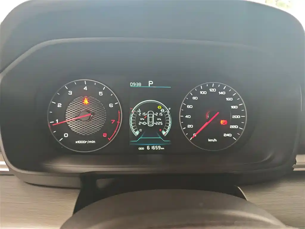 BYD Qin 2019 1.5L Automatic Prestige фото 12