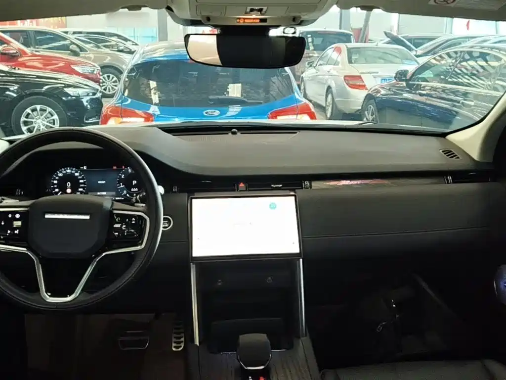 Land Rover Discovery Sport 2025 249PS Performance Tech Edition фото 10