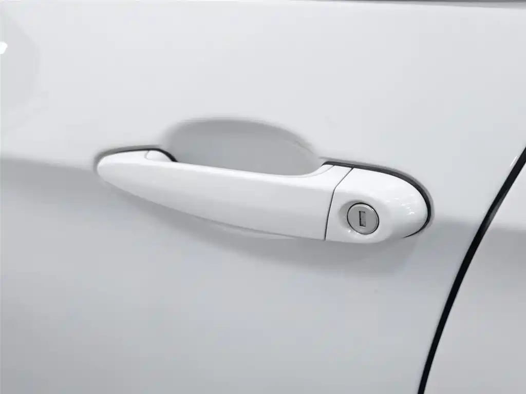 BMW X1 2014 sDrive18i Fashion Edition фото 18