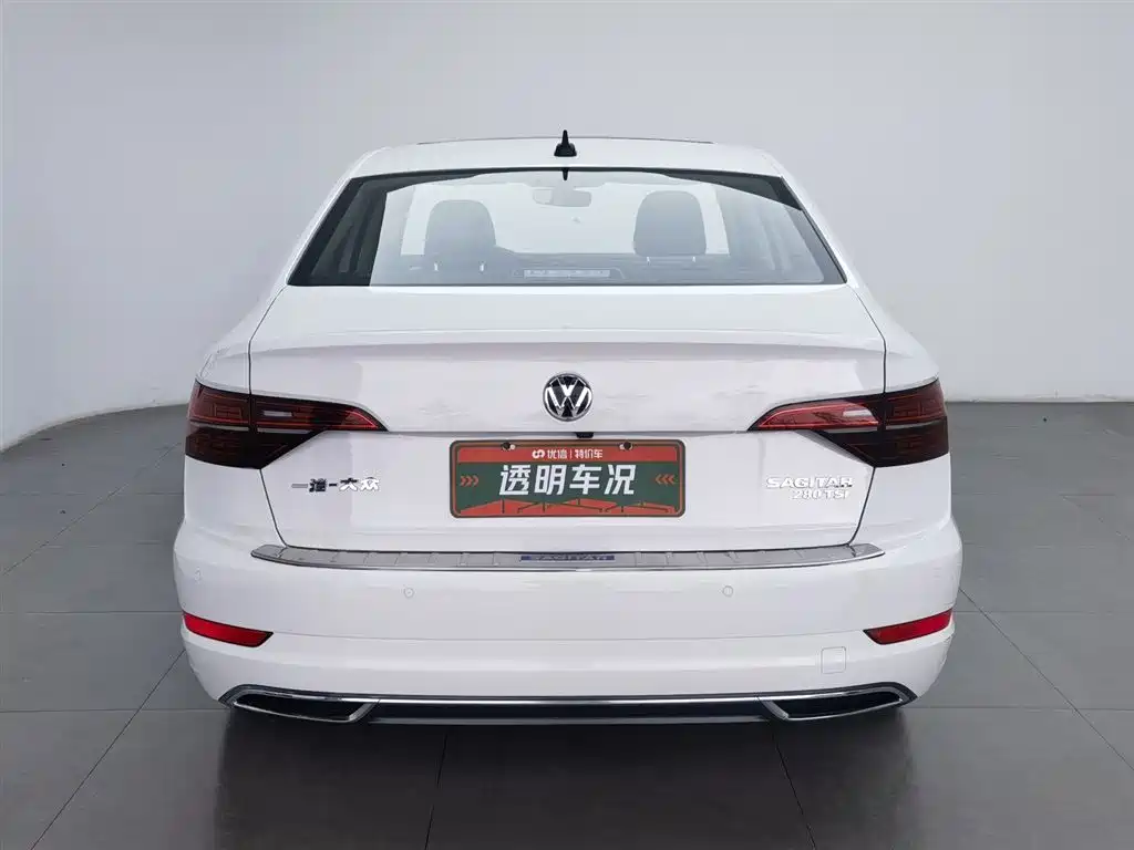 VOLKSWAGEN SAGITAR