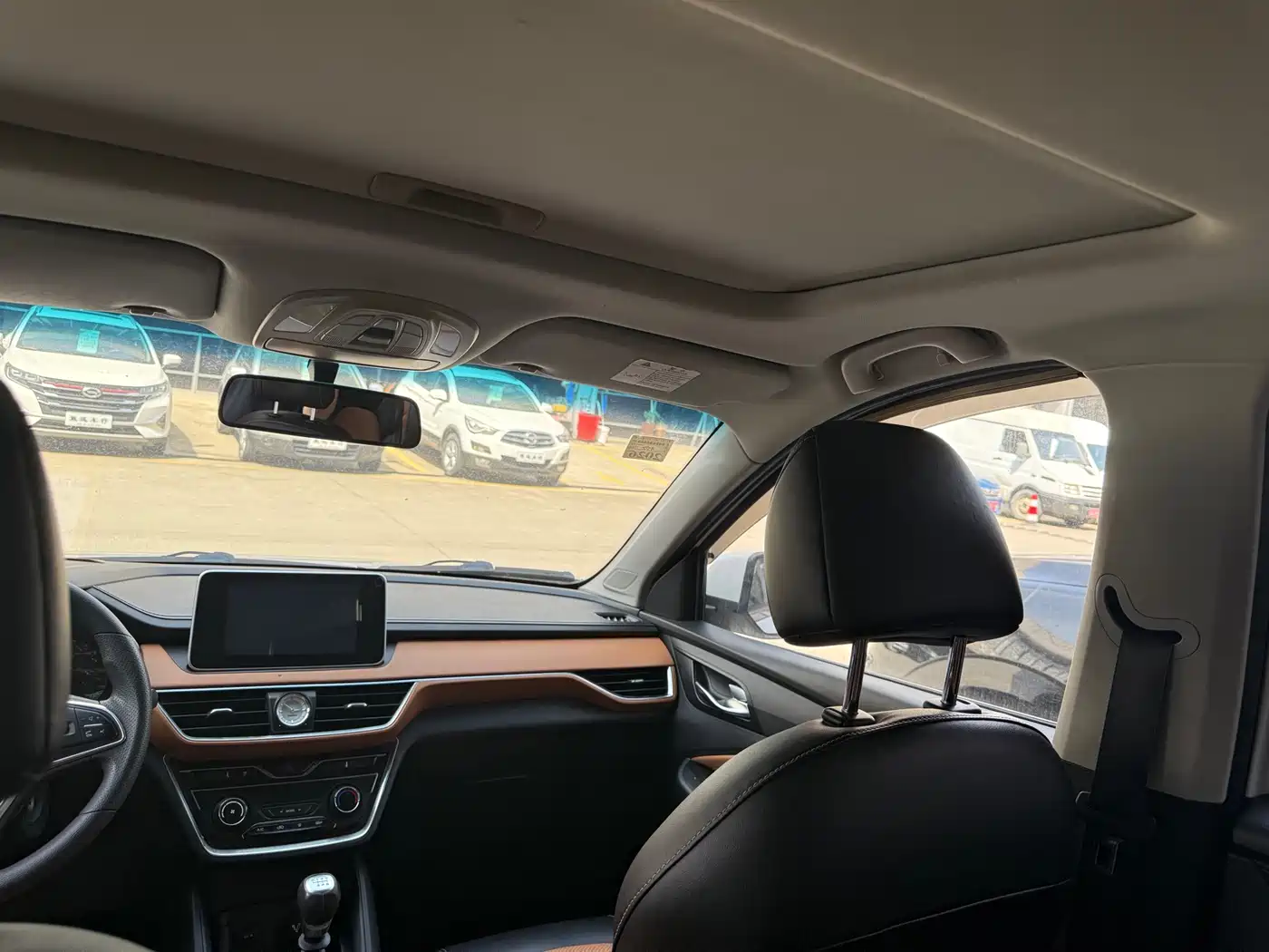 Wuling Motors Wuling Hongguang S3 2018 2018 1.5L Manual Luxury China V