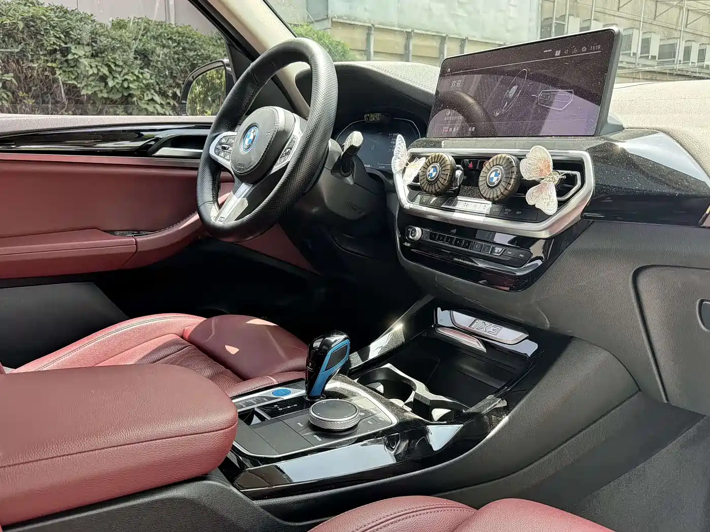 BMW iX3 2022 Facelift Leading Model фото 5