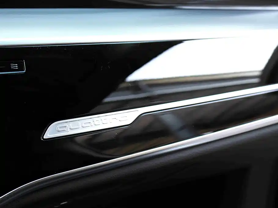 Audi A8 2024 Model A8L 50 TFSI quattro Premium Selection фото 15