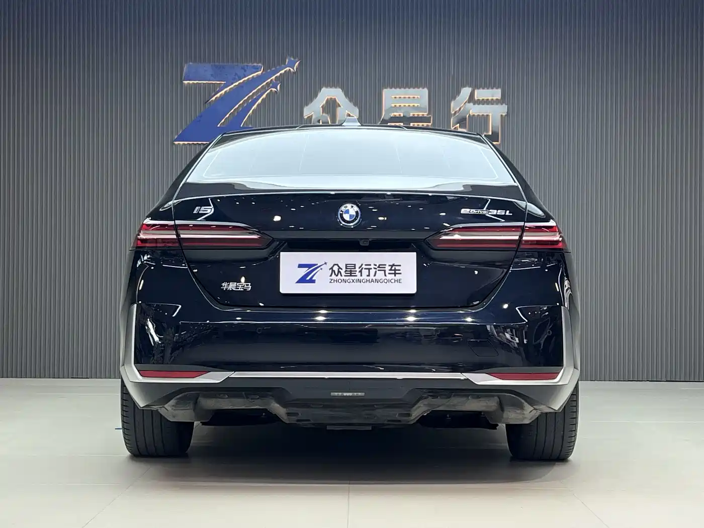 BMW i5 2024 eDrive 35L Luxury Package фото 4