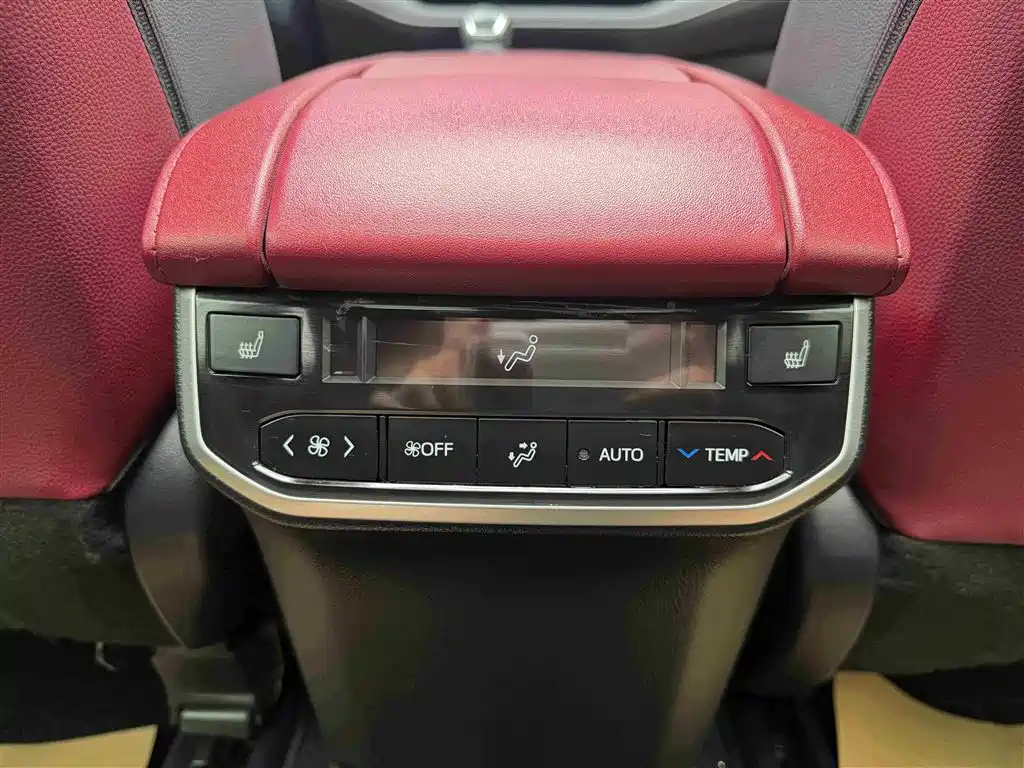 Toyota Crown Kluger 2021 2.5L HEV AWD Flagship Edition фото 11