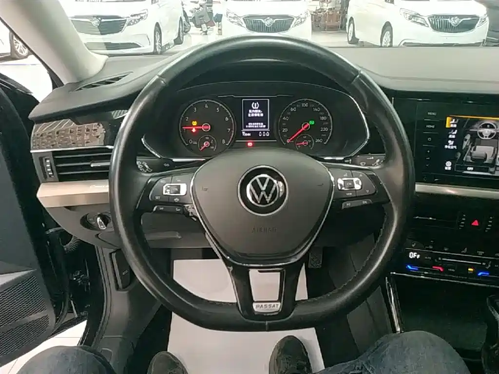 Volkswagen Passat 2020 Facelift 280TSI Elite Version China VI фото 11