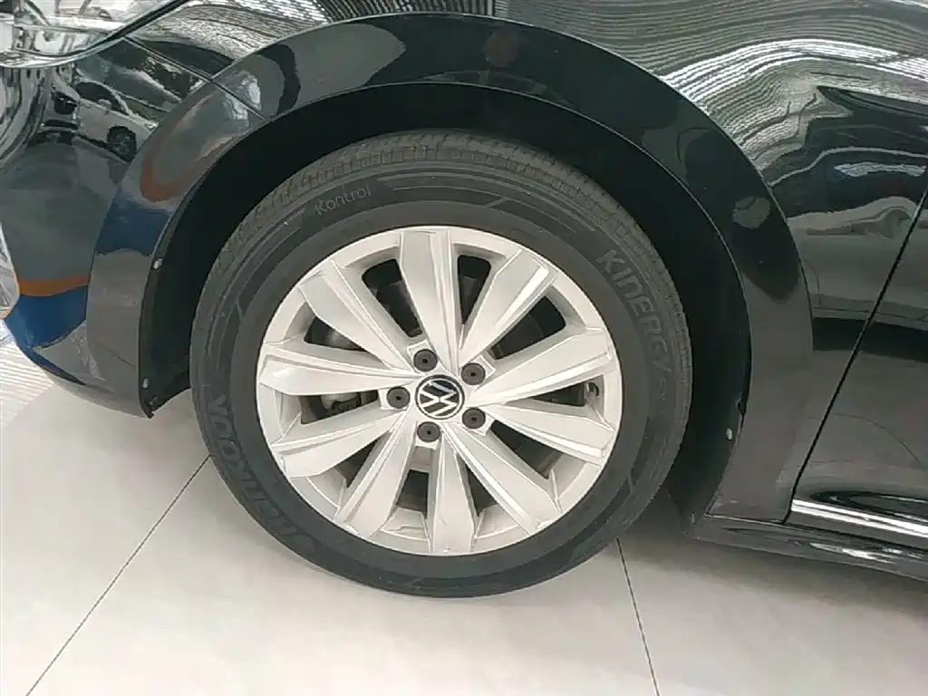 Volkswagen Passat 2020 Facelift 280TSI Elite Version China VI фото 23
