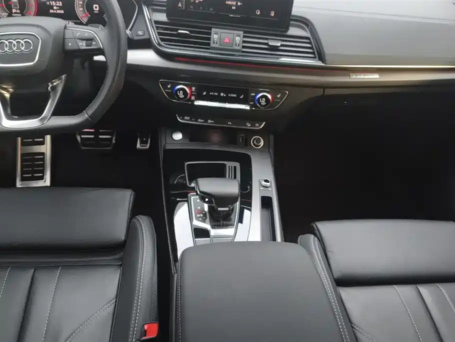 Audi Q5L 2023 40T Luxury Dynamic фото 16