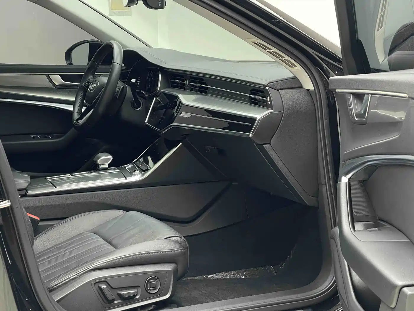 Audi A6L 2019 45 TFSI Premium Elegance фото 12