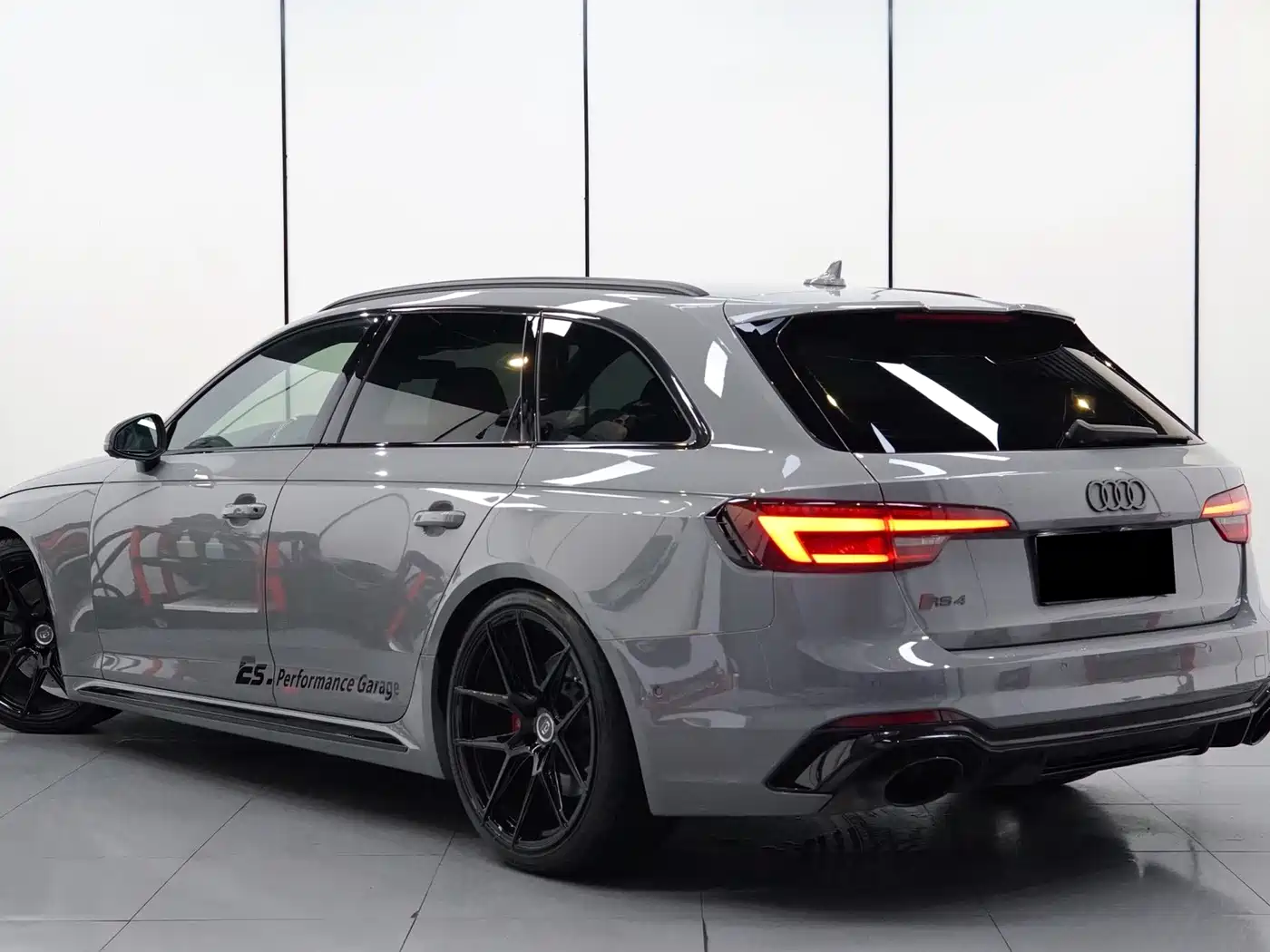 Audi RS 4 2019 2019 RS 4 2.9T Avant
