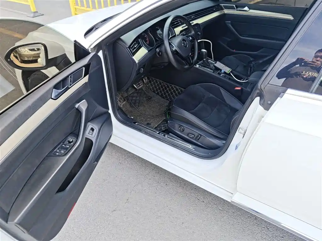 Volkswagen FAW-Volkswagen CC 2020 330TSI Elegance Version China VI фото 16