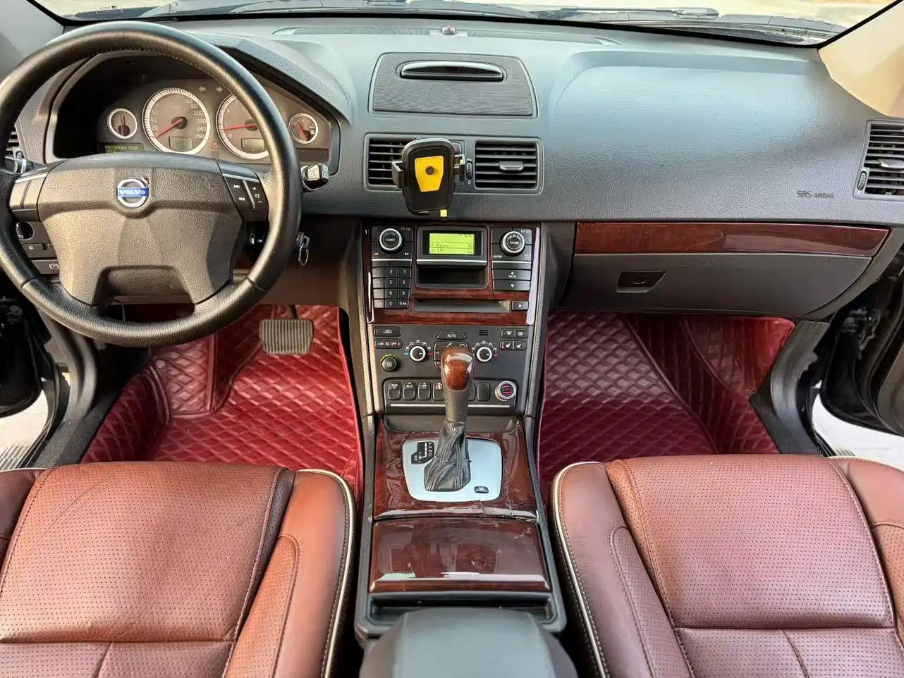 Photo 5 - Volvo XC90