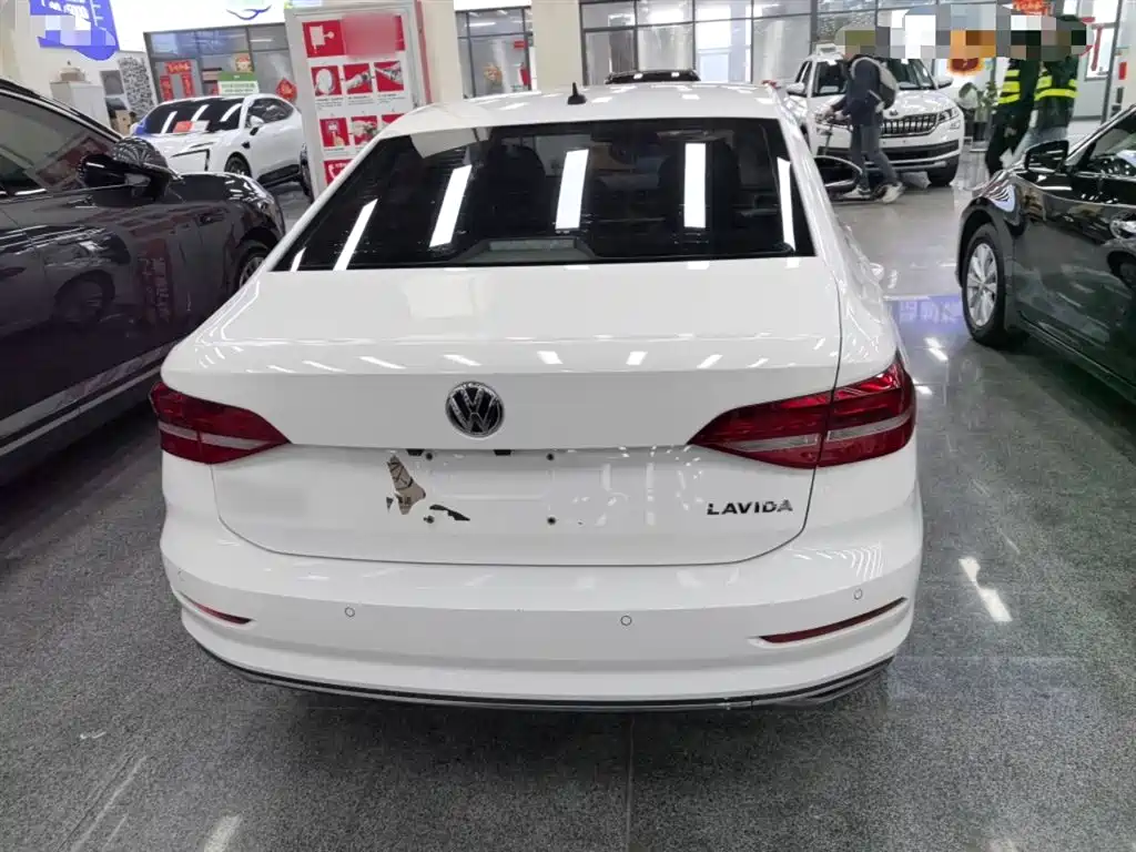 Volkswagen Lavida 2018 1.5L Automatic Comfort Version China V фото 4