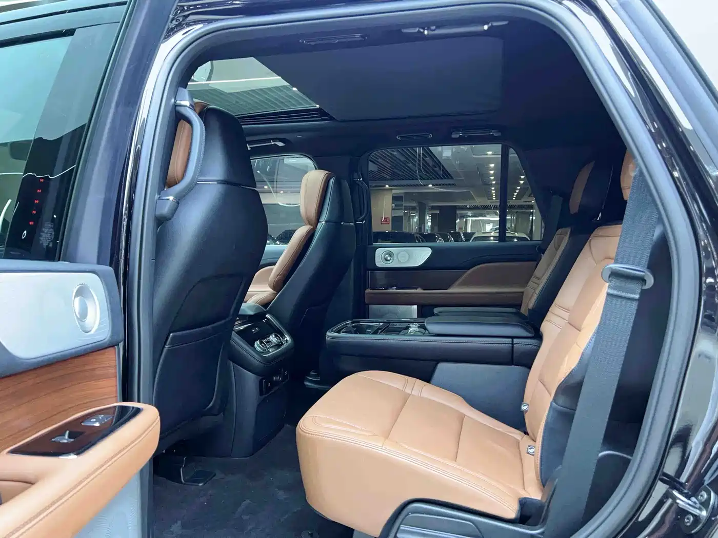 LINCOLN NAVIGATOR
