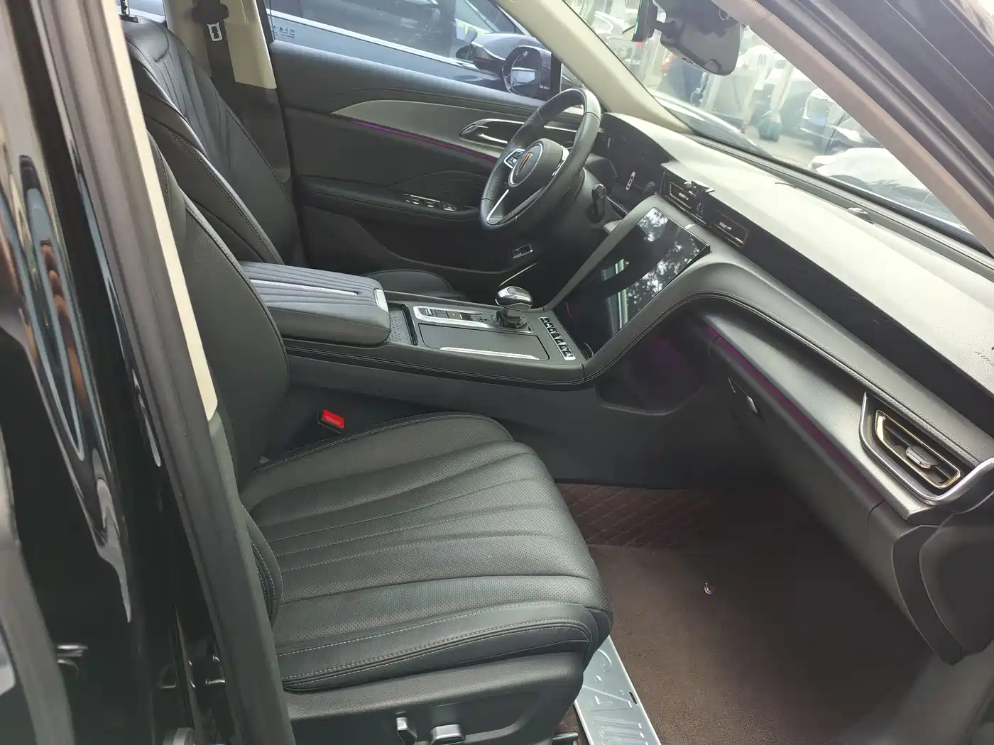 Hongqi H5 2024 2.0T Automatic Smart Connect Flag Smooth Edition фото 8