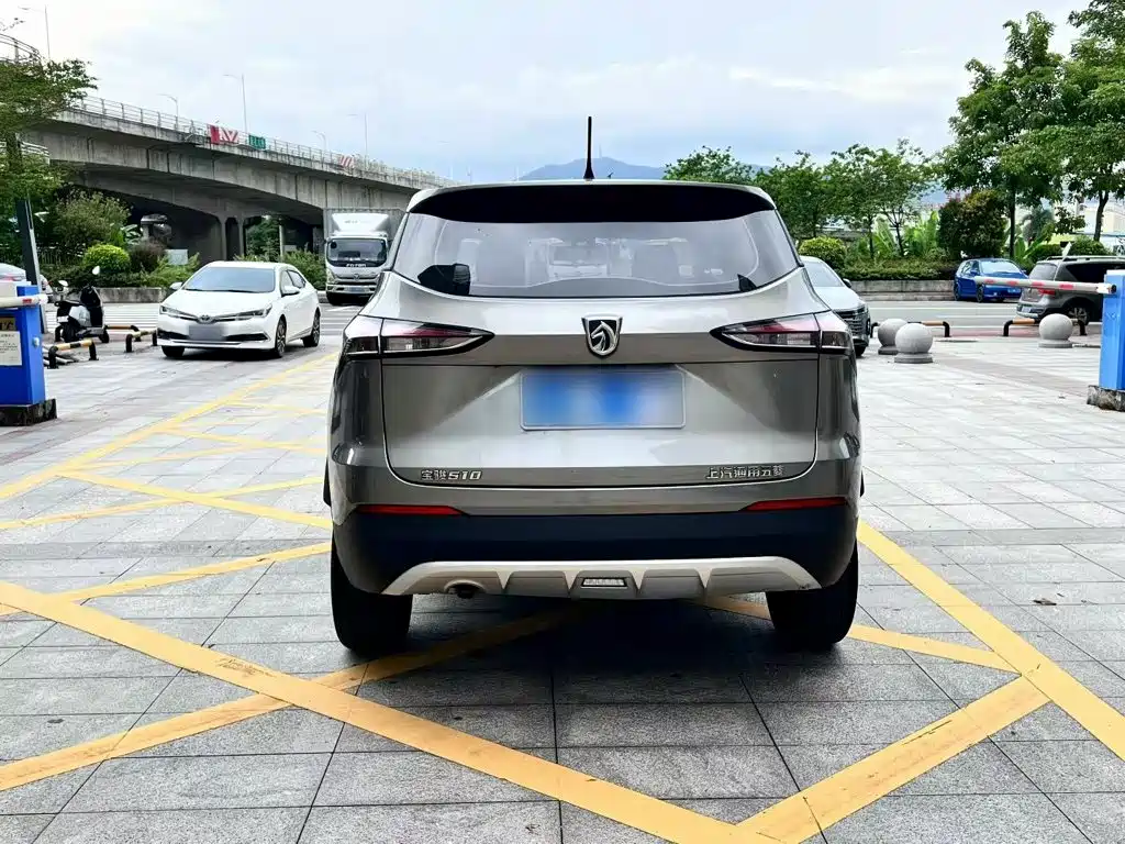 Baojun 510 2021 2021 1.5L Manual Dynamic Edition