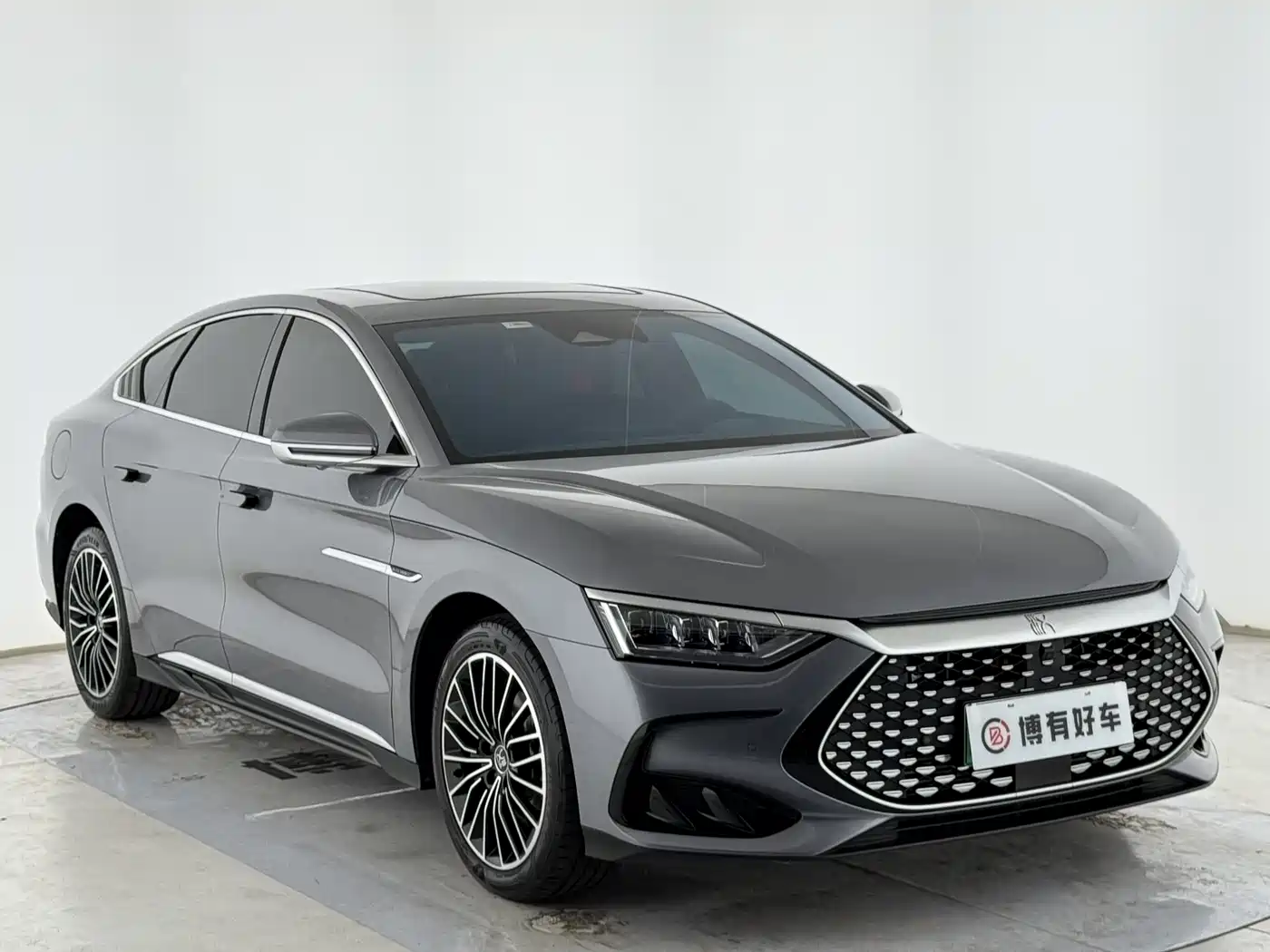 BYD Han 2023 DM-i Champion Edition 121KM Honor фото 4