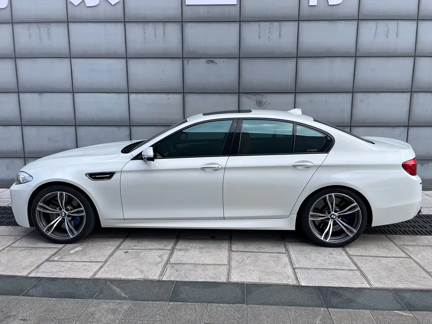 BMW M5 2012 2012 M5
