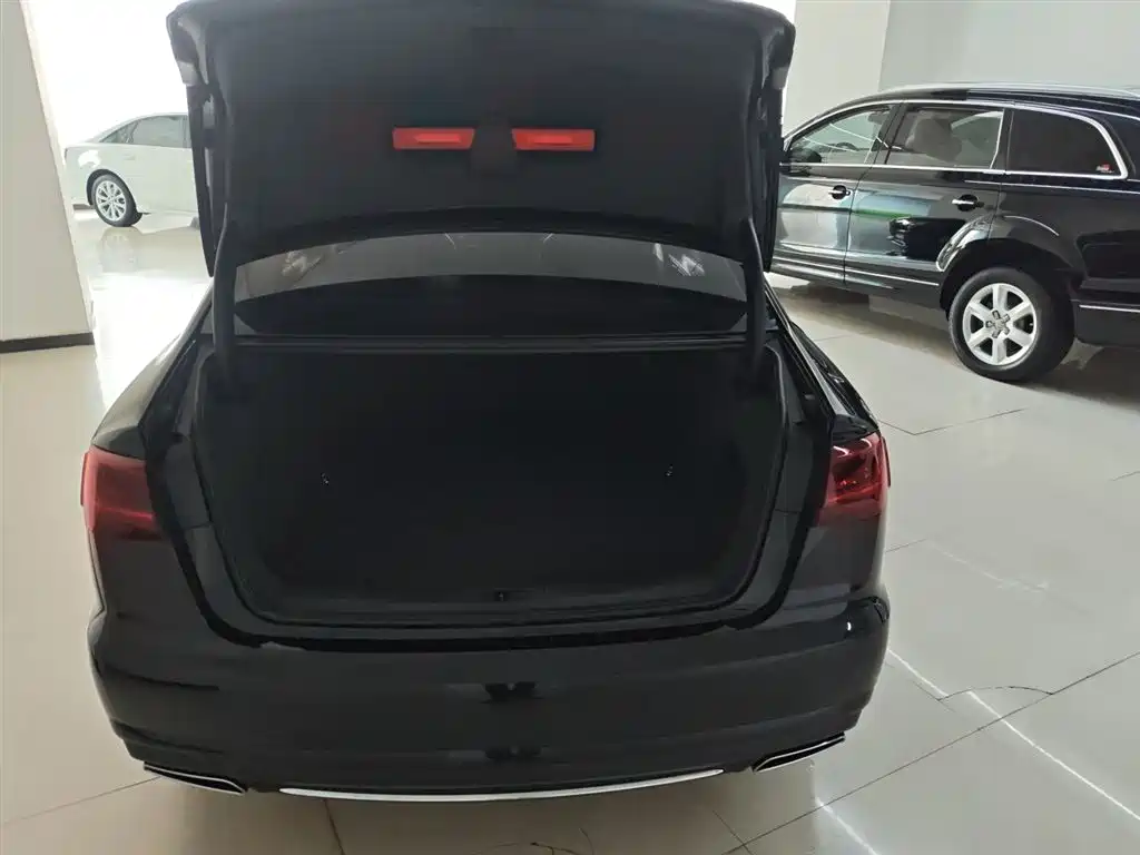 Audi A6L 2018 Model 35 TFSI Collector's Edition фото 13