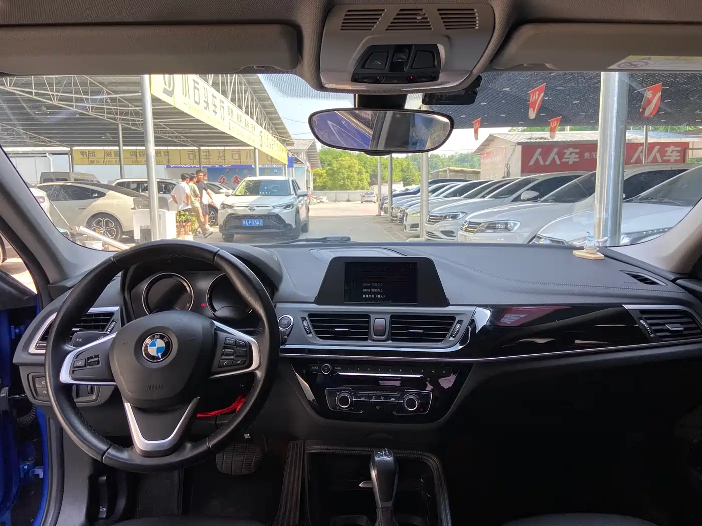 BMW 1 Series 2018 118i Sport Edition фото 9