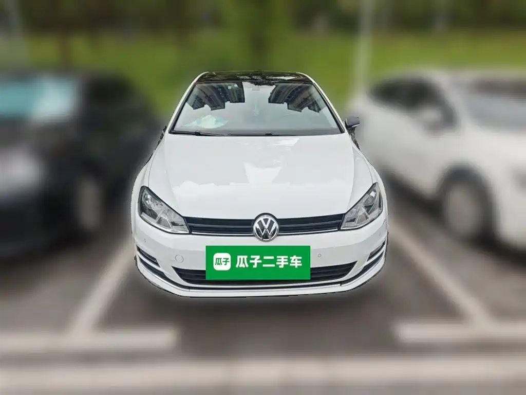 Volkswagen Golf 2017 230TSI Auto Luxury Millionth Anniversary Edition фото 24
