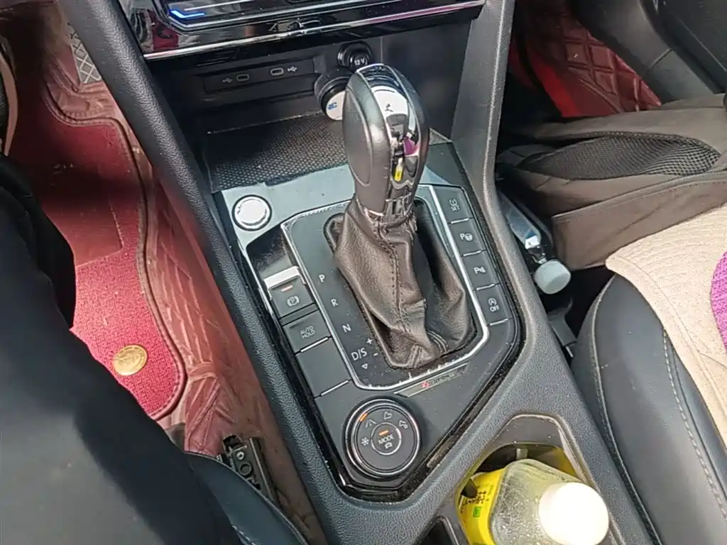 VOLKSWAGEN TUYUE