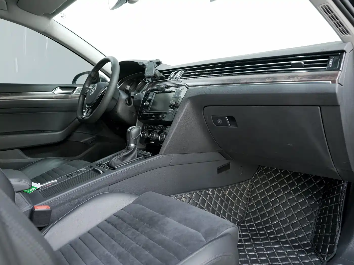 Volkswagen Magotan 2018 330TSI DSG Luxury фото 11