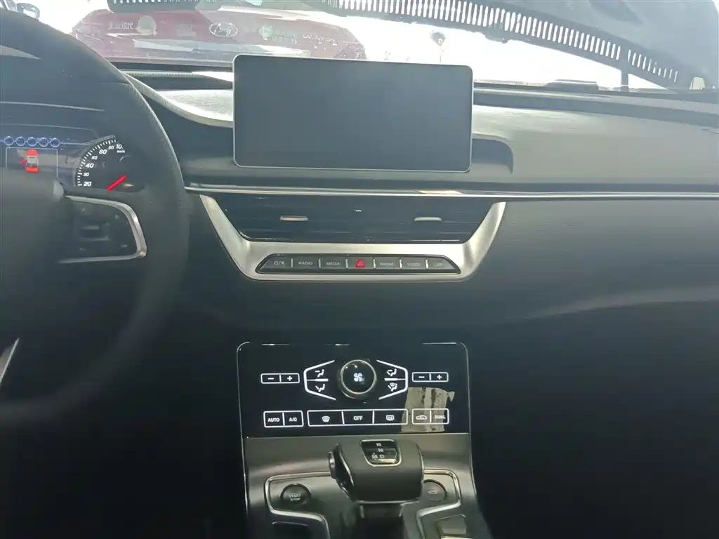 Hongqi H5 2020 1.8T Automatic Smart Connection Qi Rhythm Edition фото 13