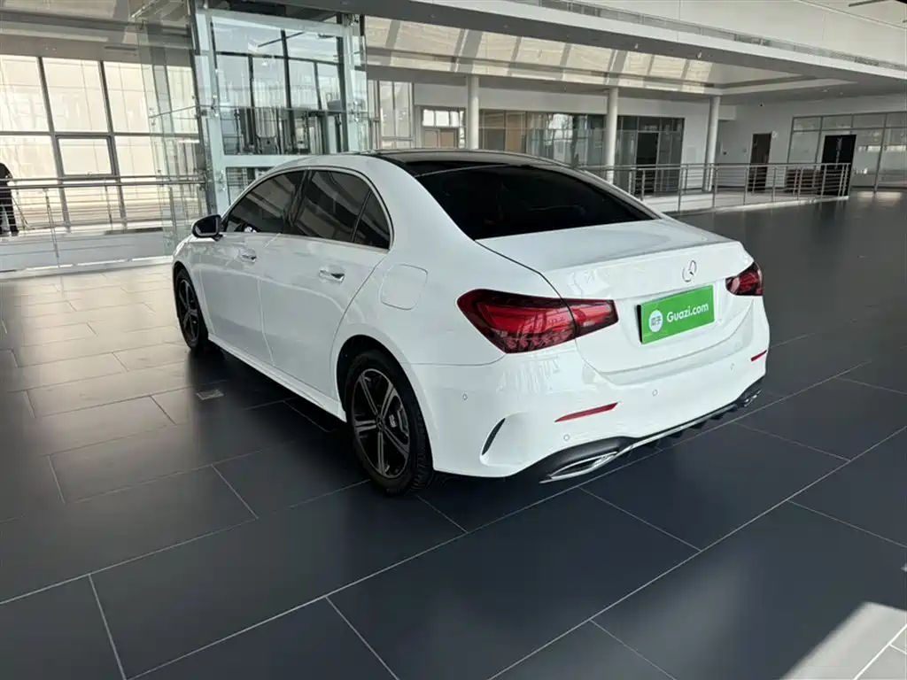 Mercedes-Benz A-Class 2025 A 200 L Fashion Edition фото 8