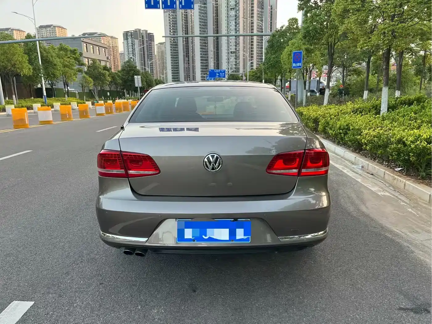 Volkswagen Magotan 2015 Facelift 1.8TSI Luxury фото 8