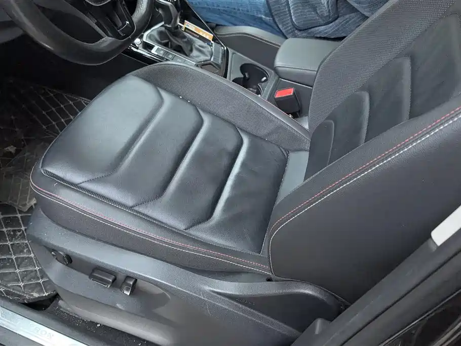 Volkswagen Tayron 2020 330TSI 2WD Luxury Smart Edition фото 9