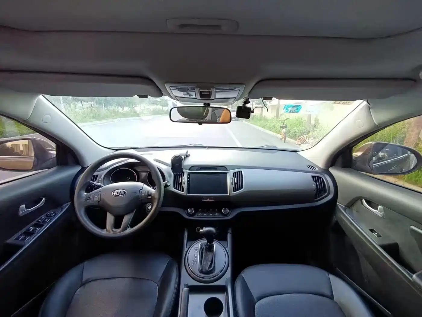 Kia Sportage 2015 2.0L Automatic 2WD GL фото 6