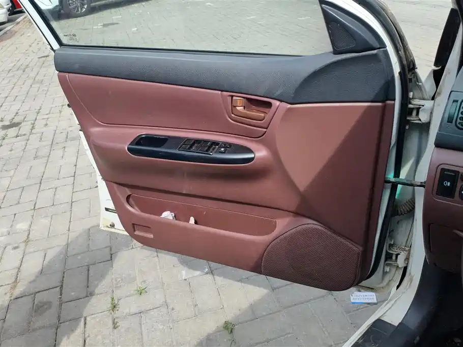 BYD F3 2012 Energy-saving Edition 1.5L Manual Comfort фото 7