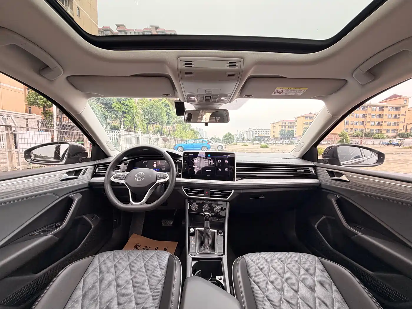 Volkswagen Sagitar 2023 300TSI DSG Surpassing Edition фото 20