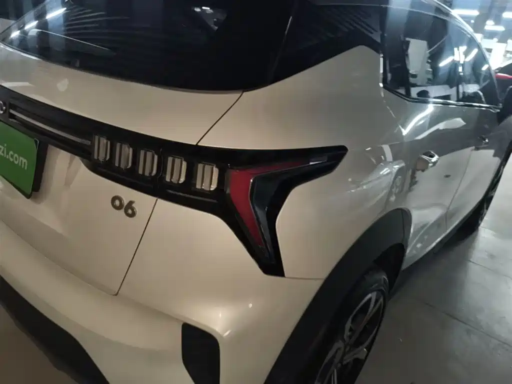 Lynk & Co 06 2023 Remix 1.5T Power Halo фото 8
