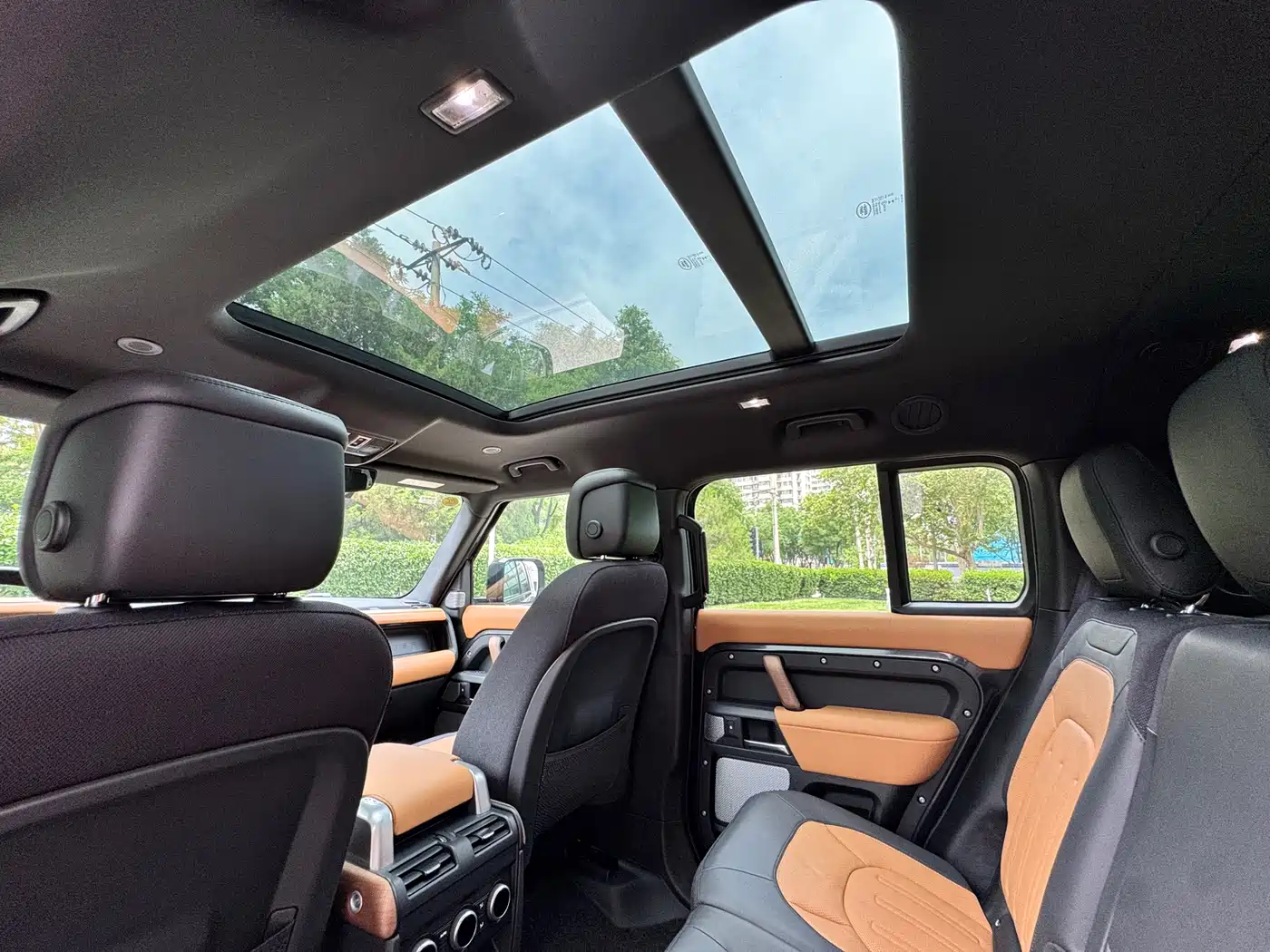 Land Rover Defender 2023 130 3.0T P400 X фото 21