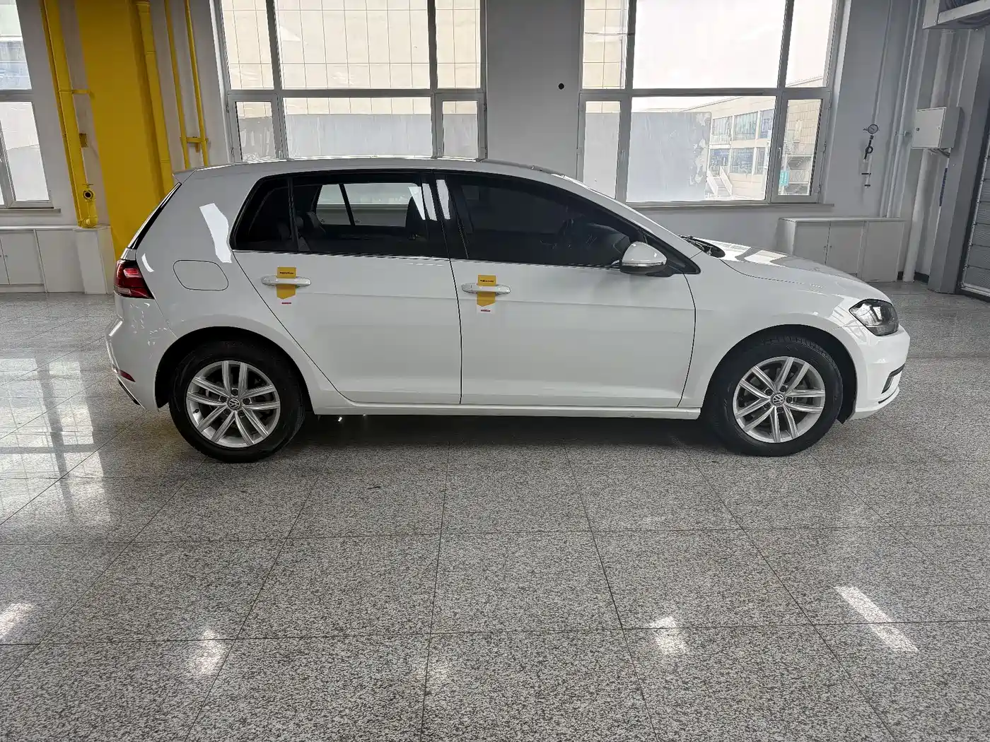 Volkswagen Golf 2018 230TSI Automatic Comfort фото 3