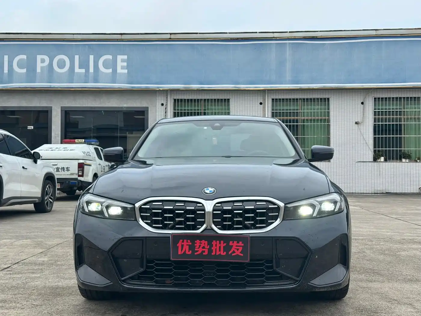 Фото 2 - BMW 3 Series