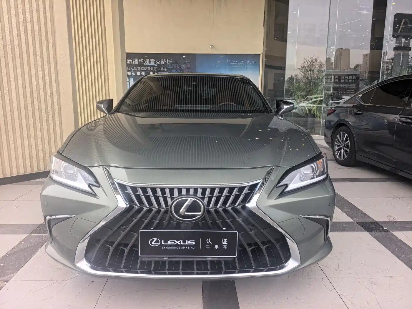 LEXUS ES