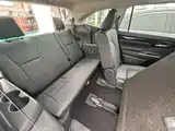 Photo 15 - Toyota Highlander
