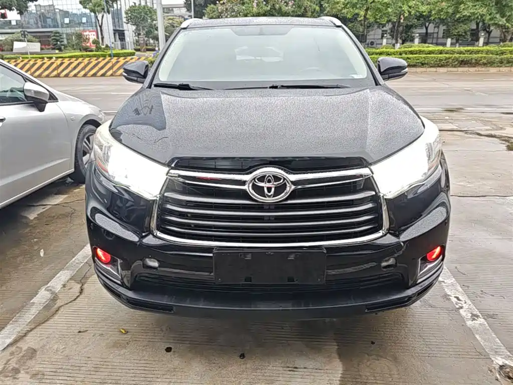 Toyota Highlander 2015 2.0T AWD Elite Edition 7-seater фото 3
