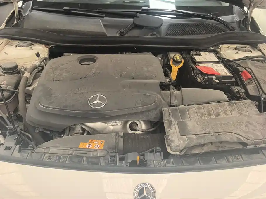 Mercedes-Benz GLA 2018 GLA 200 Dynamic фото 10
