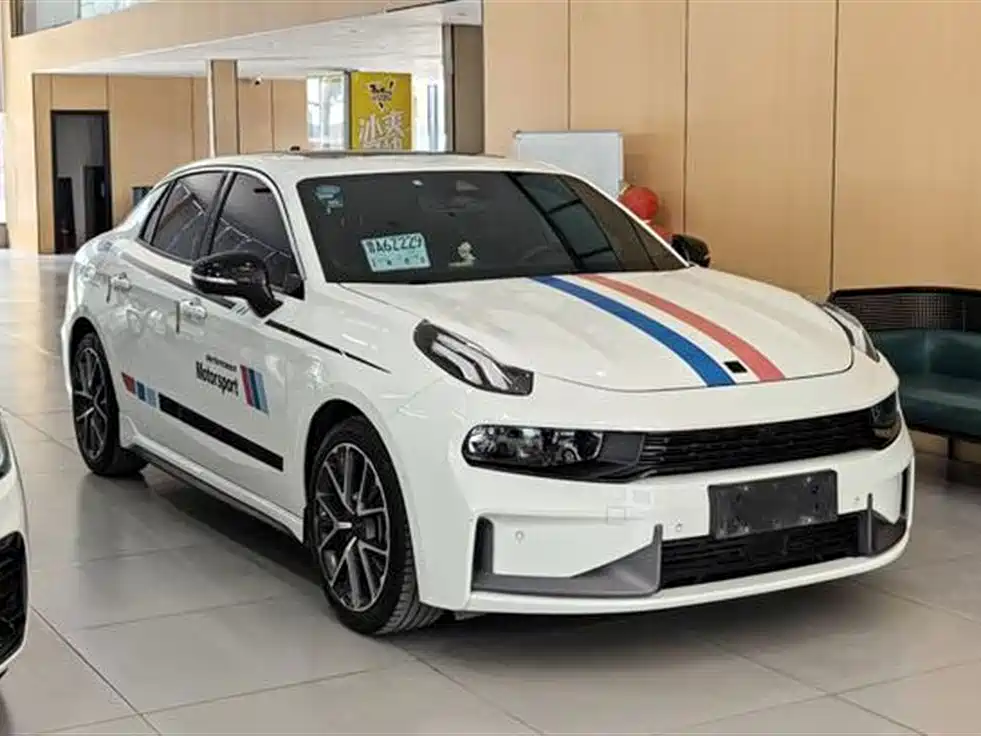 Lynk & Co 03 2018 1.5TD DCT Power Pro Version China V фото 2