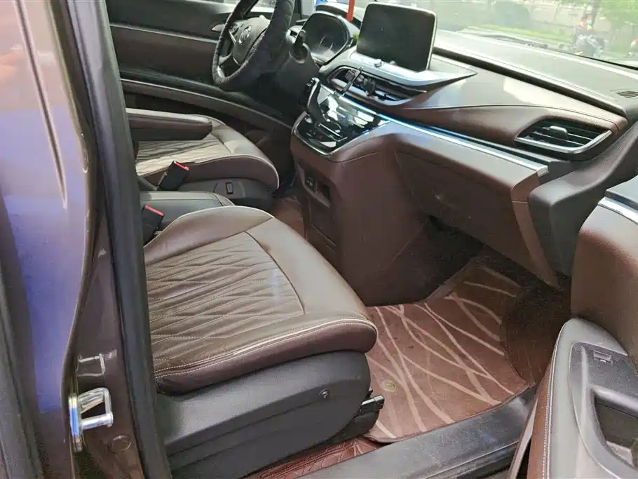 Buick GL8 2023 Land Business Class 652T Luxury фото 8