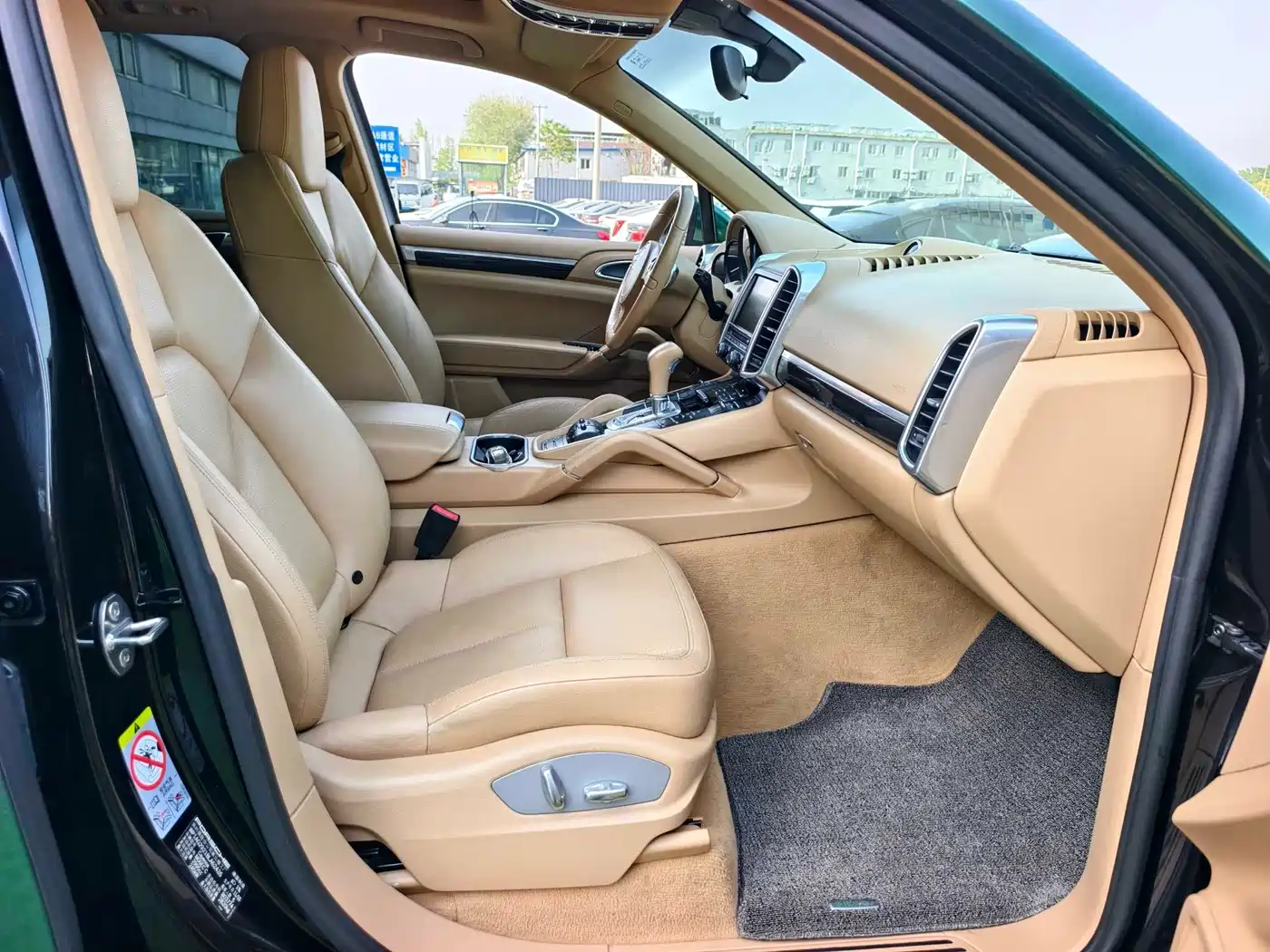 Porsche Cayenne 2011 Cayenne 3.0T фото 14